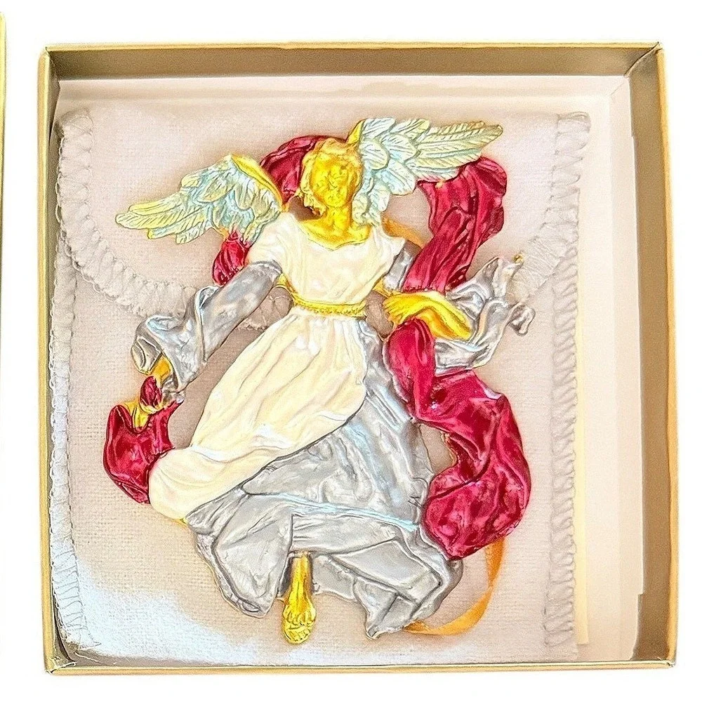 The Metropolitan Museum of Art THE MET‎ 2017 Angel Tree Handmade Ornament Boxed